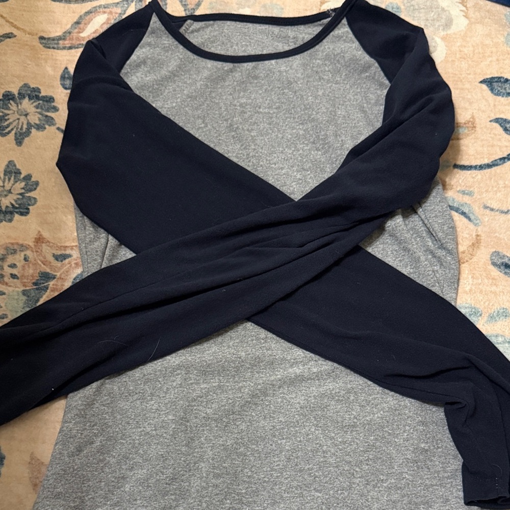 Gray and navy Women's long sleeve top